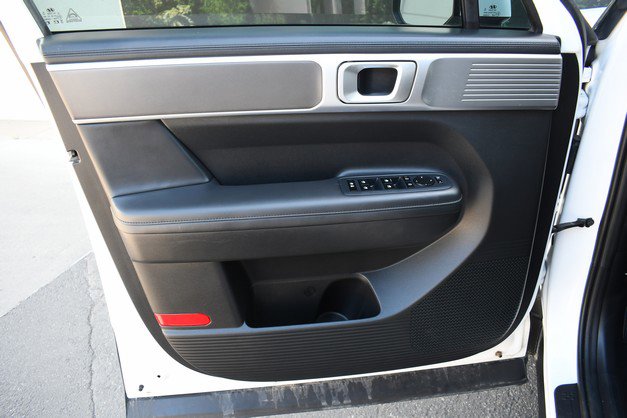 Used 2025 Hyundai Santa Fe SEL image 13