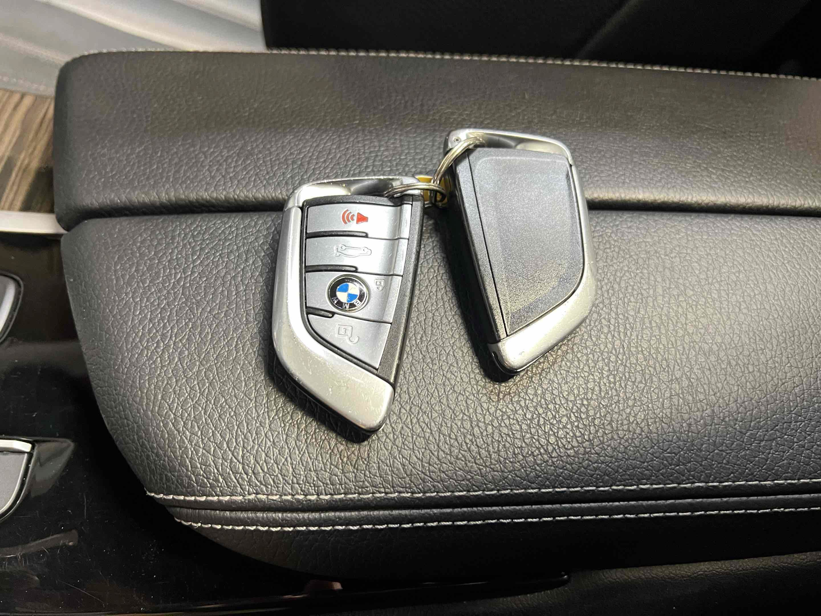 Used 2017 BMW 540i RWD image 9