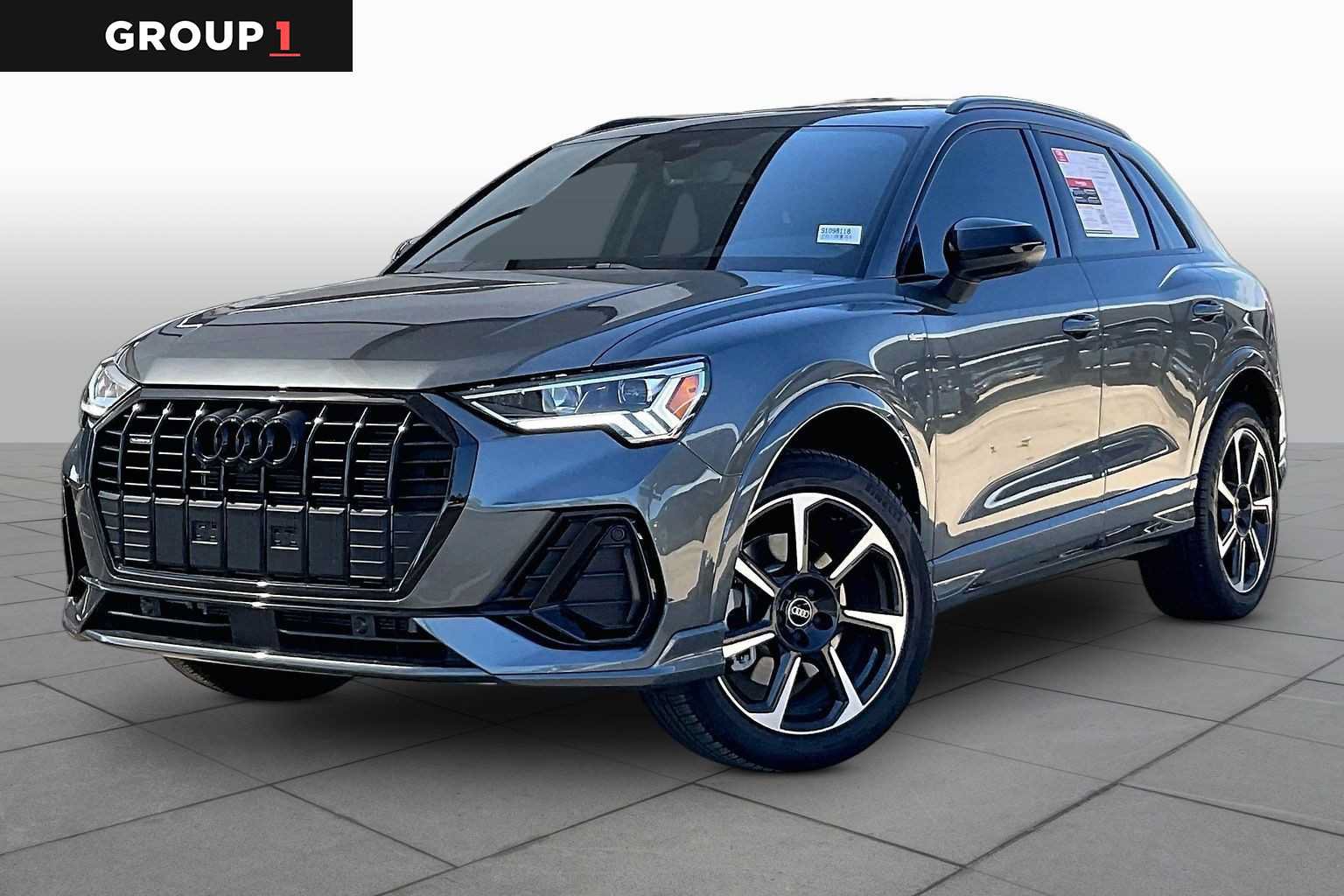 Used 2025 Audi Q3 2.0T Premium Plus w/ Premium Plus Package AWD/4WD image 1