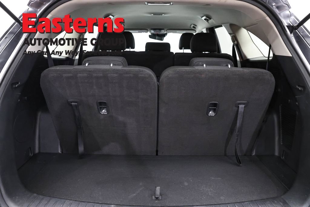Used 2024 Kia Sorento LX FWD image 9