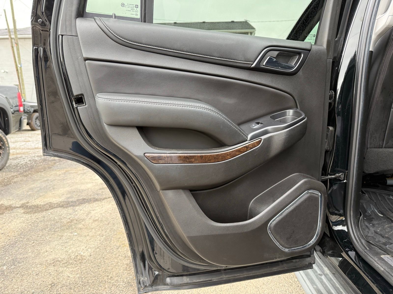 Used 2018 Chevrolet Tahoe LT image 25