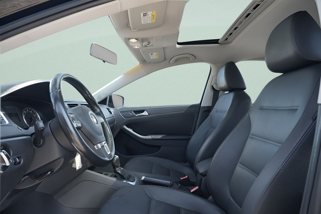 Used 2012 Volkswagen Jetta SE FWD image 24