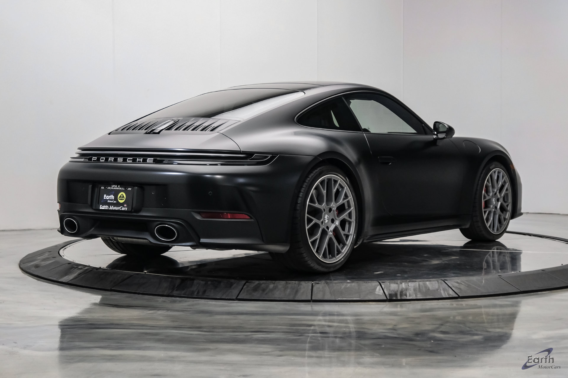 Used 2025 Porsche 911 Carrera S RWD image 15