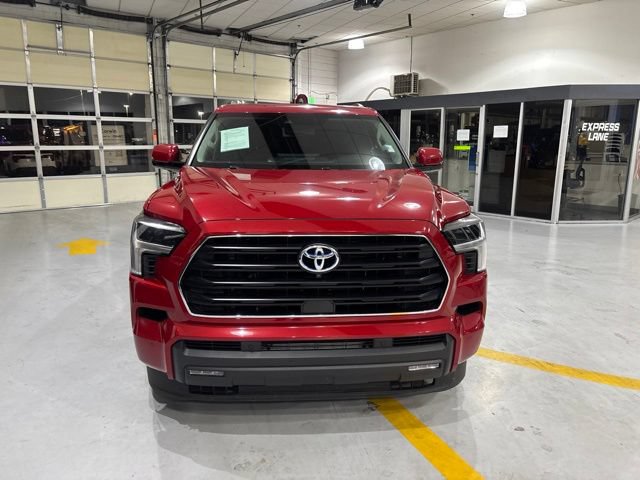 Used 2024 Toyota Sequoia SR5 w/ SR5 Premium Package AWD/4WD image 3