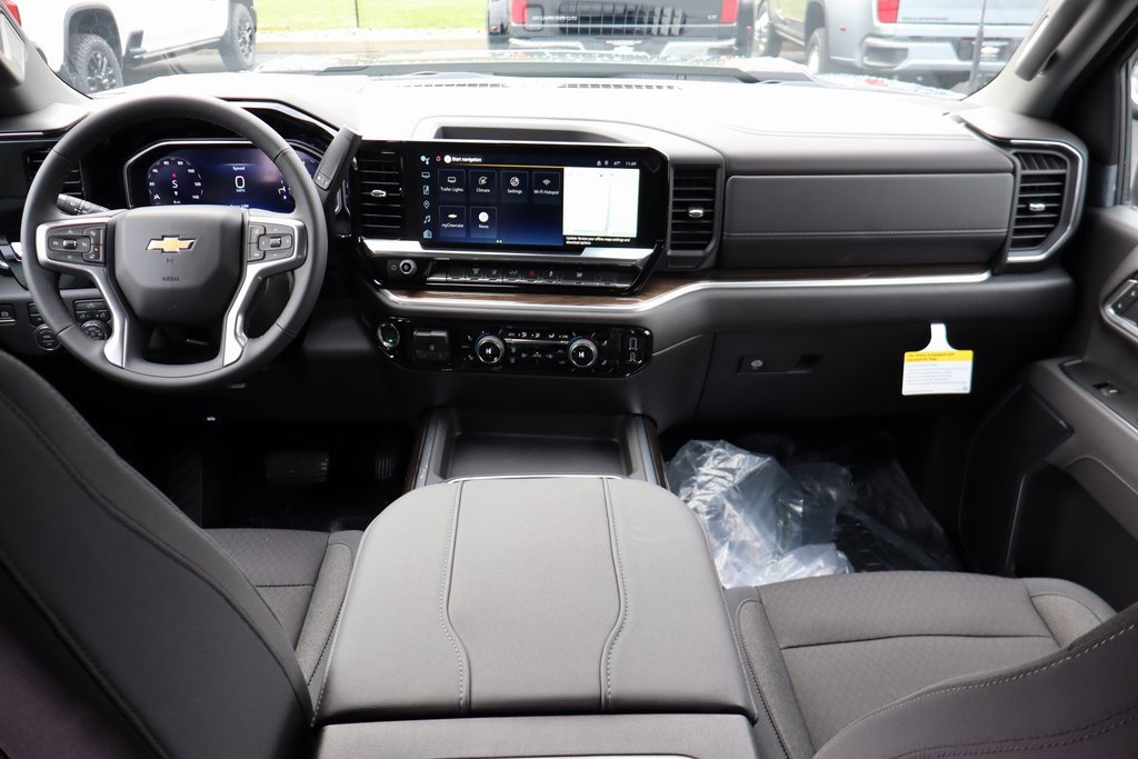 New 2026 Chevrolet Silverado 3500 LT image 16