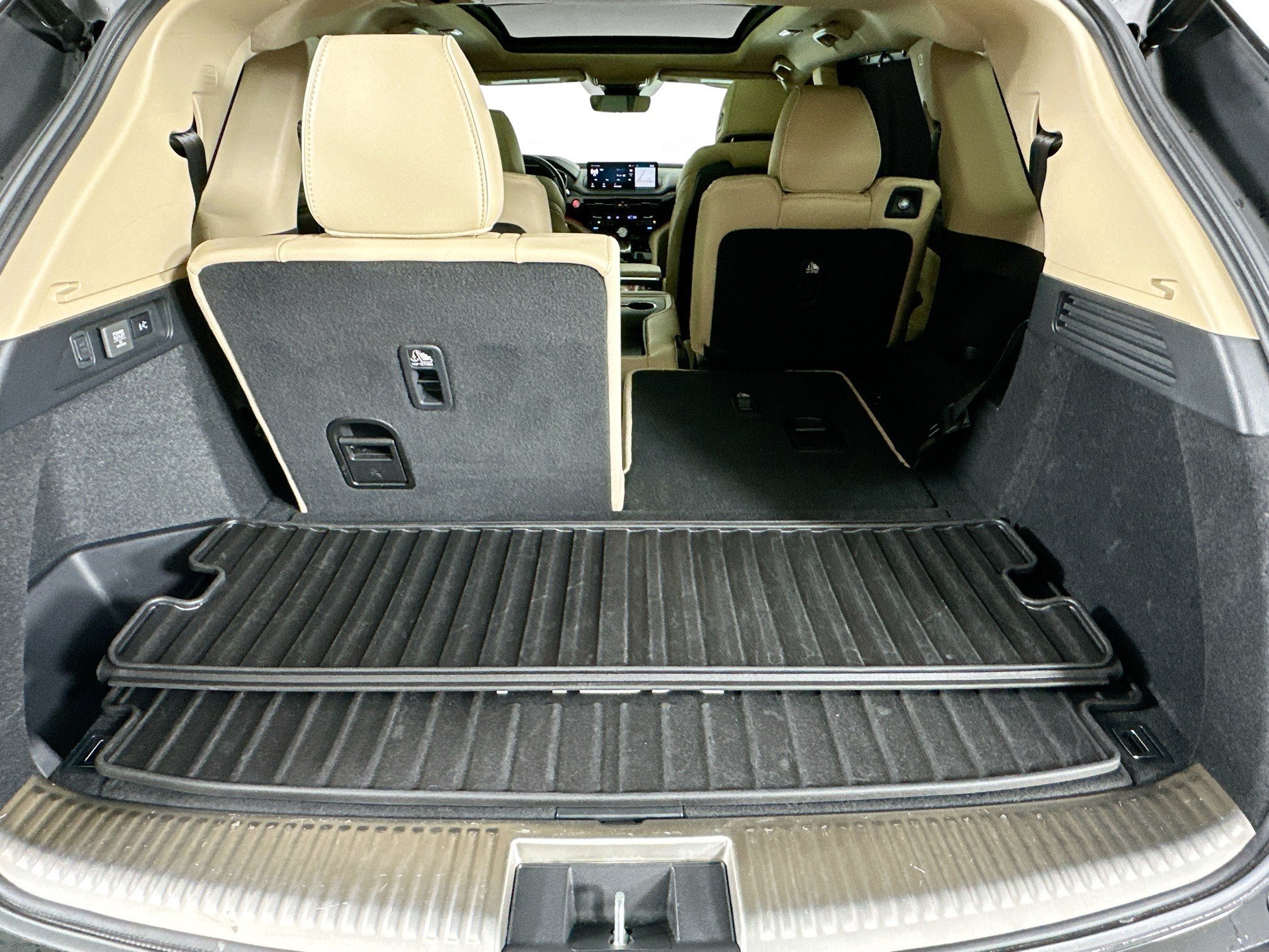 Used 2023 Acura MDX SH-AWD w/ Advance Package image 37