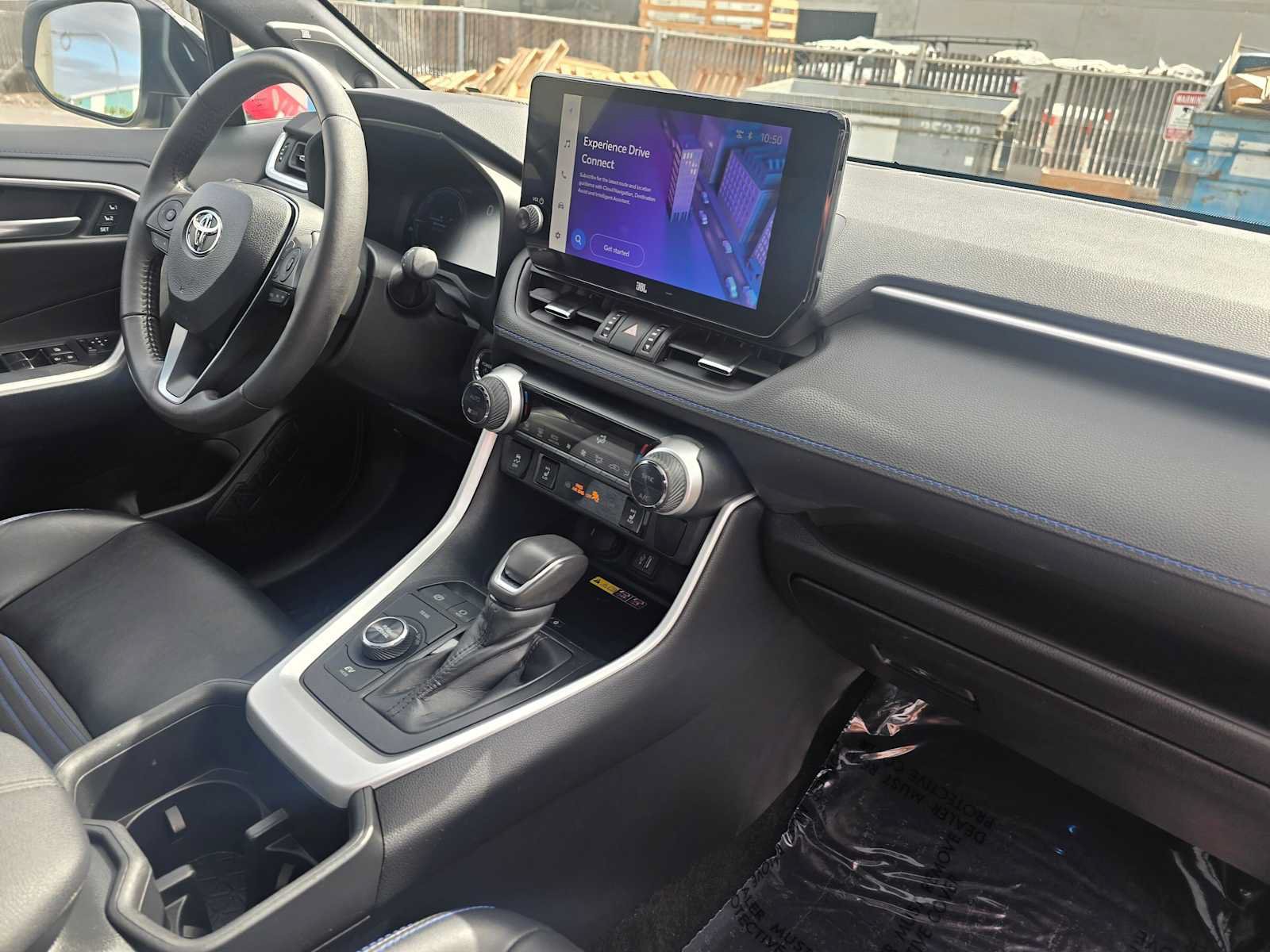 Used 2023 Toyota RAV4 XSE AWD/4WD image 11