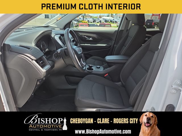Used 2024 GMC Terrain SLE w/ LPO, Floor Liner Package FWD image 5