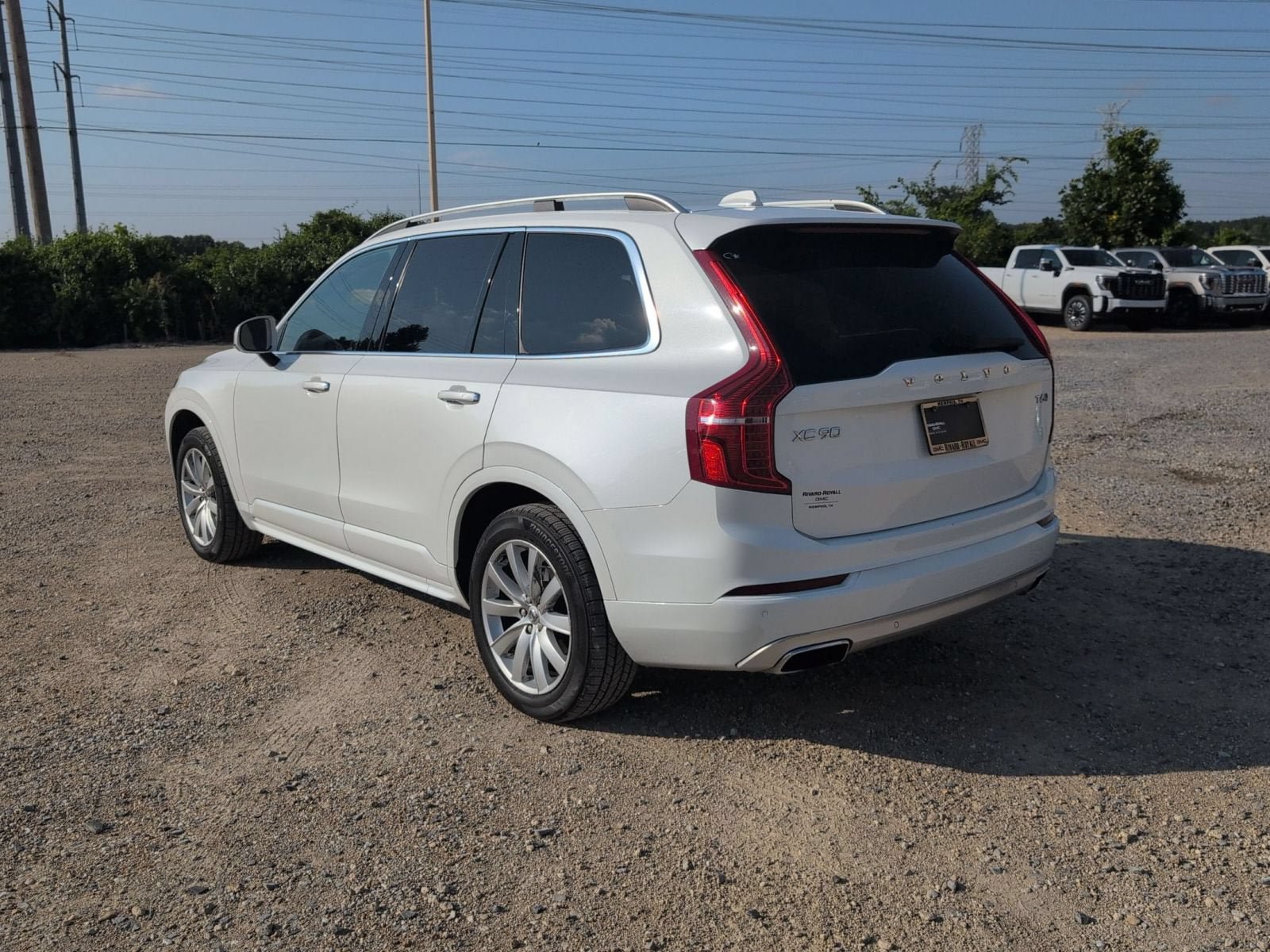 Used 2019 Volvo XC90 T6 Momentum AWD/4WD image 3