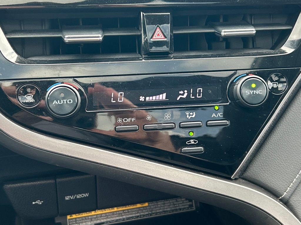 Used 2021 Toyota Camry XSE image 30