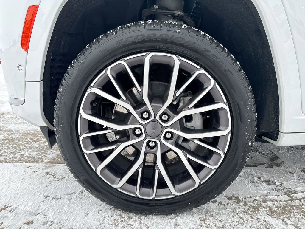 Used 2022 Jeep Grand Cherokee L Summit image 34