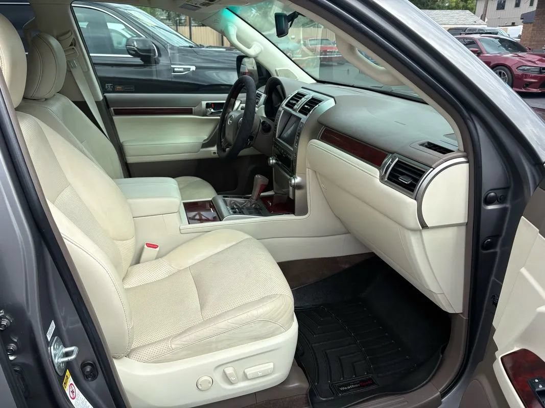 Used 2010 Lexus GX 460 w/ Comfort Plus Pkg AWD/4WD image 19