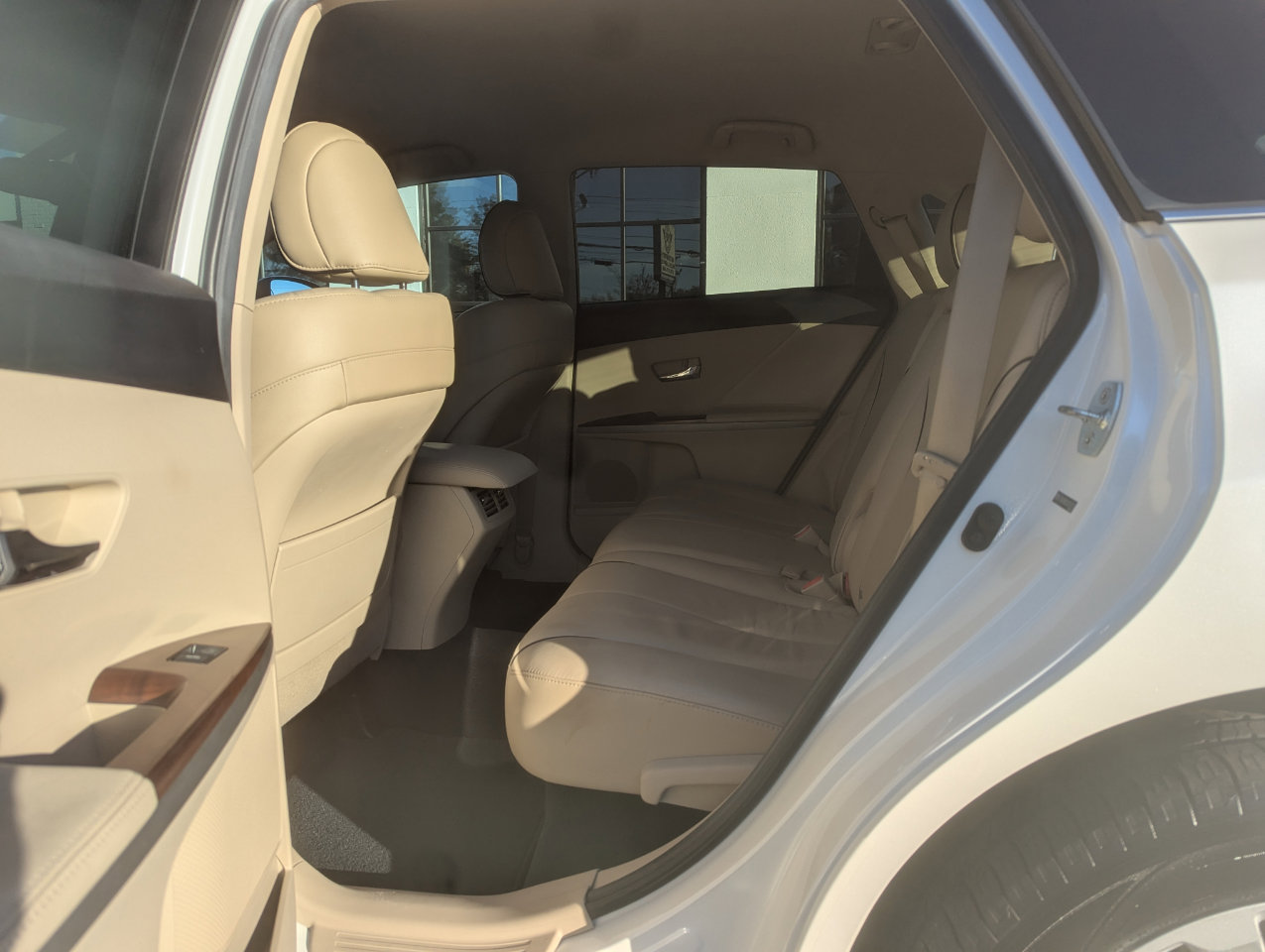 Used 2012 Toyota Venza XLE image 39