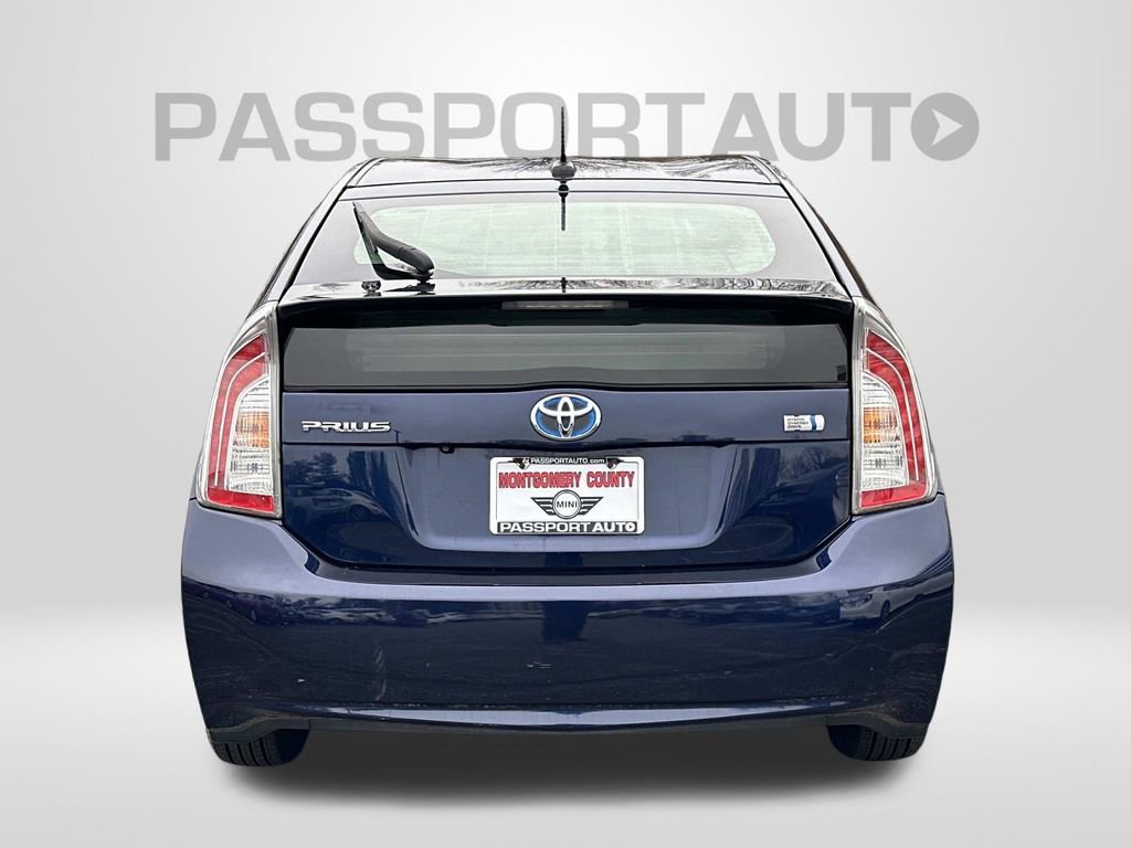Used 2013 Toyota Prius Three image 3