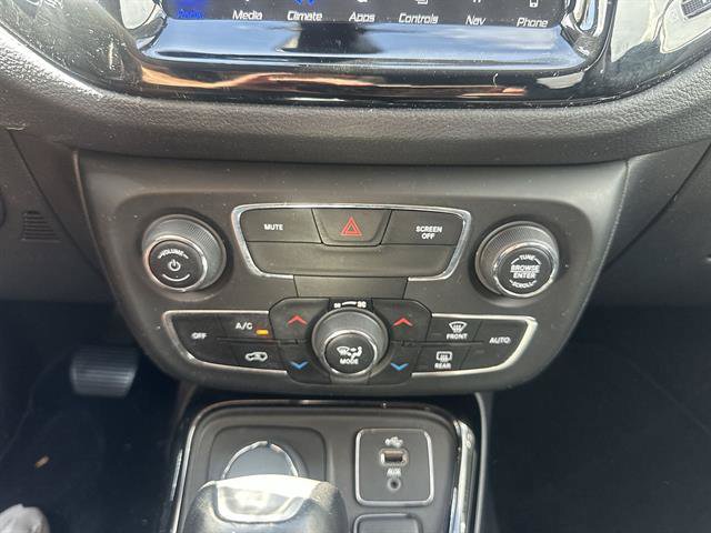 Used 2018 Jeep Compass Limited w/ Navigation Group AWD/4WD image 39