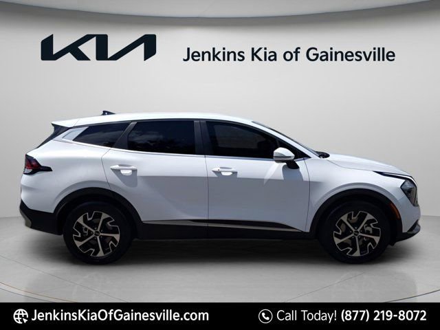Used 2023 Kia Sportage EX FWD image 2