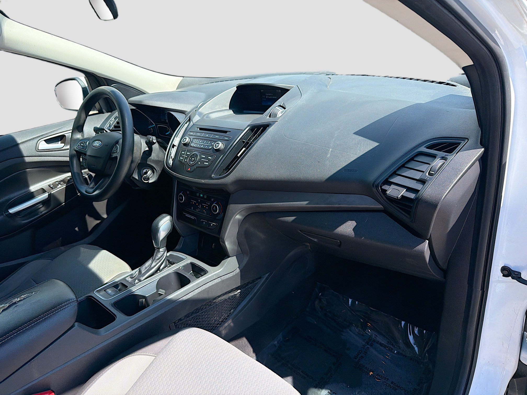 Used 2018 Ford Escape SE image 29