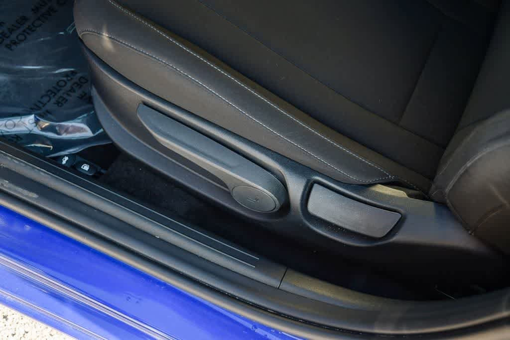 Used 2025 Hyundai Elantra Sport FWD image 24
