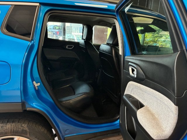 Used 2022 Jeep Compass Latitude w/ Convenience Group AWD/4WD image 30