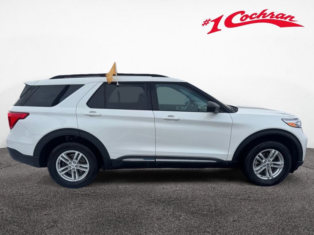 Used 2023 Ford Explorer XLT w/ Class IV Trailer Tow Package image 8