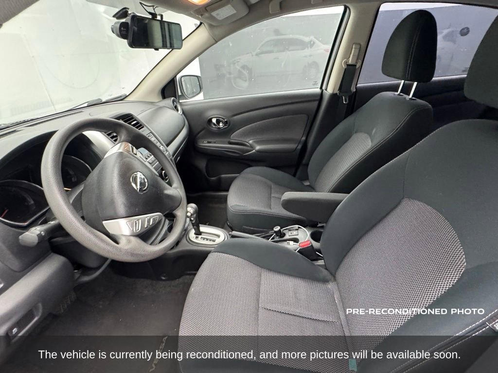 Used 2016 Nissan Versa SV FWD image 9
