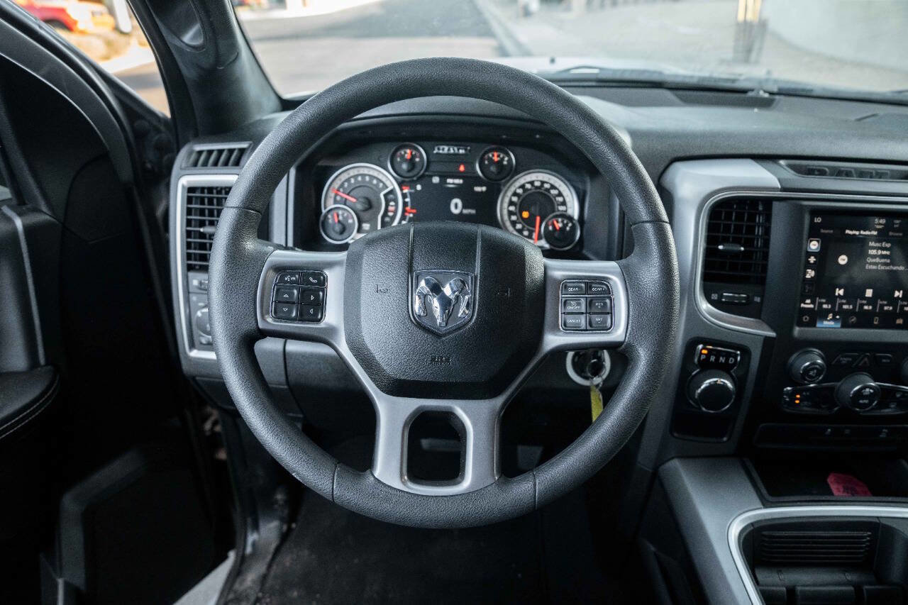 Used 2022 RAM 1500 Classic Warlock w/ Ceramic Gray Warlock Package image 11