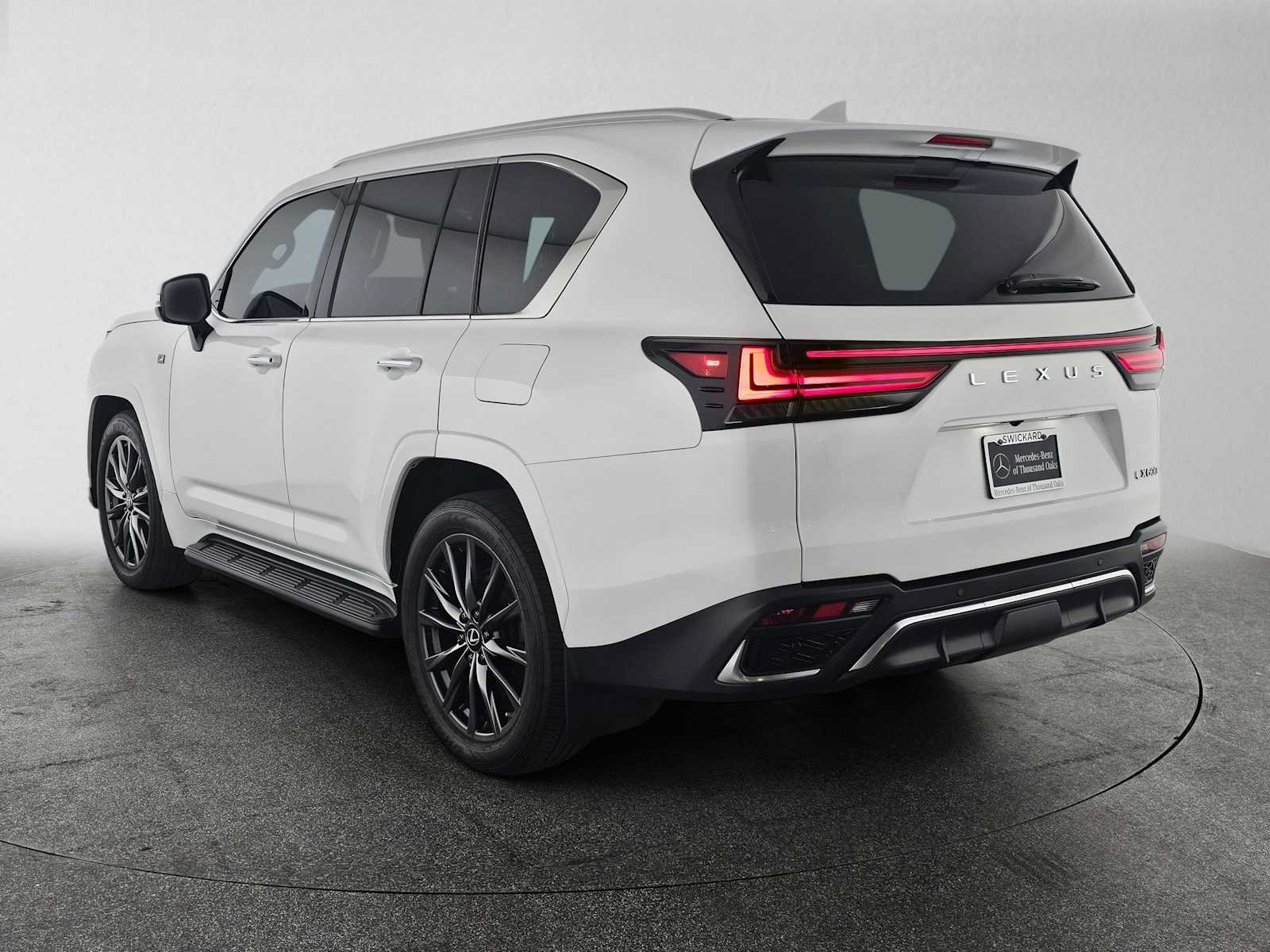 Used 2023 Lexus LX 600 F Sport AWD/4WD image 5