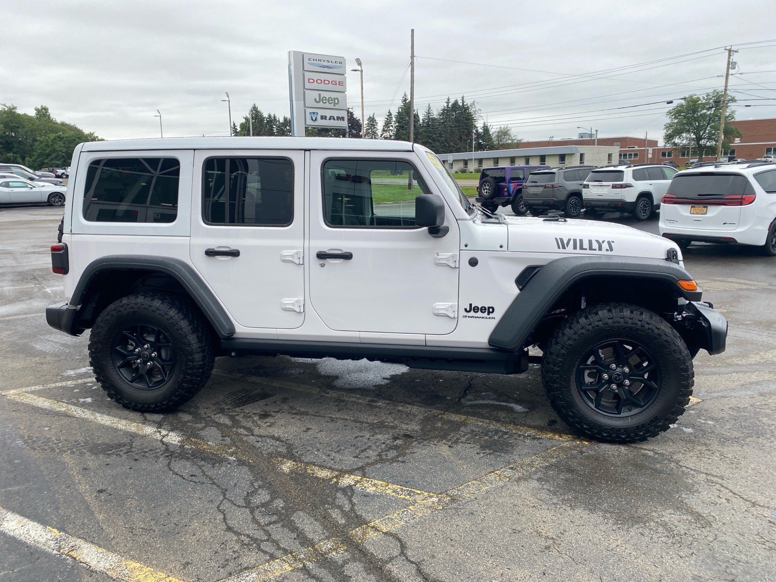 Used 2026 Jeep Wrangler Unlimited Sport AWD/4WD image 6