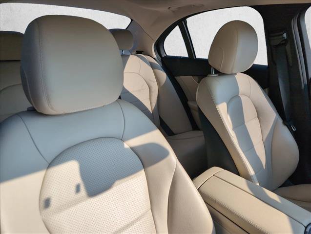 Used 2015 Mercedes-Benz C 300 4MATIC Sedan image 29