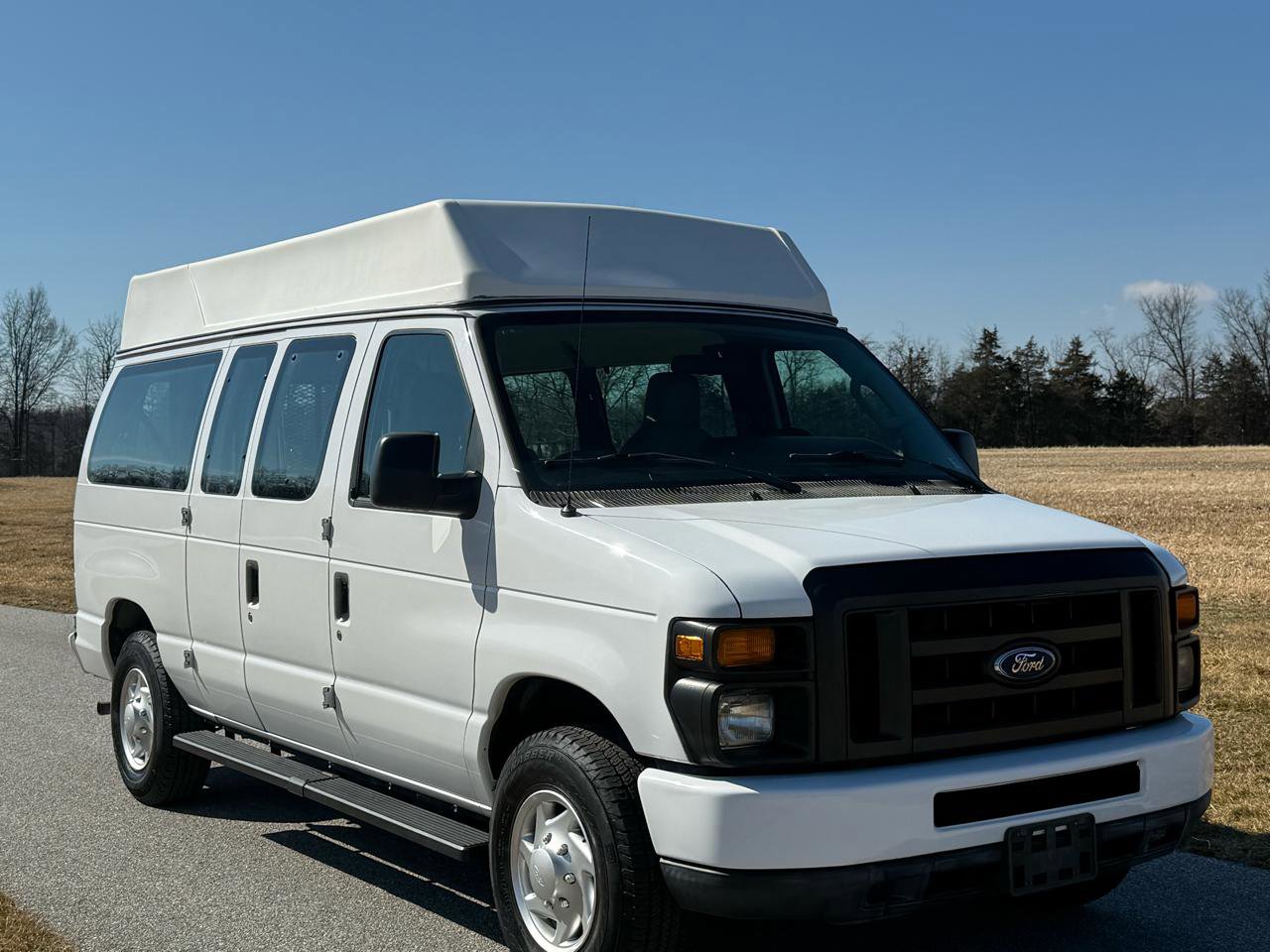 Used 2012 Ford E-250 and Econoline 250 w/ PWR Group image 4