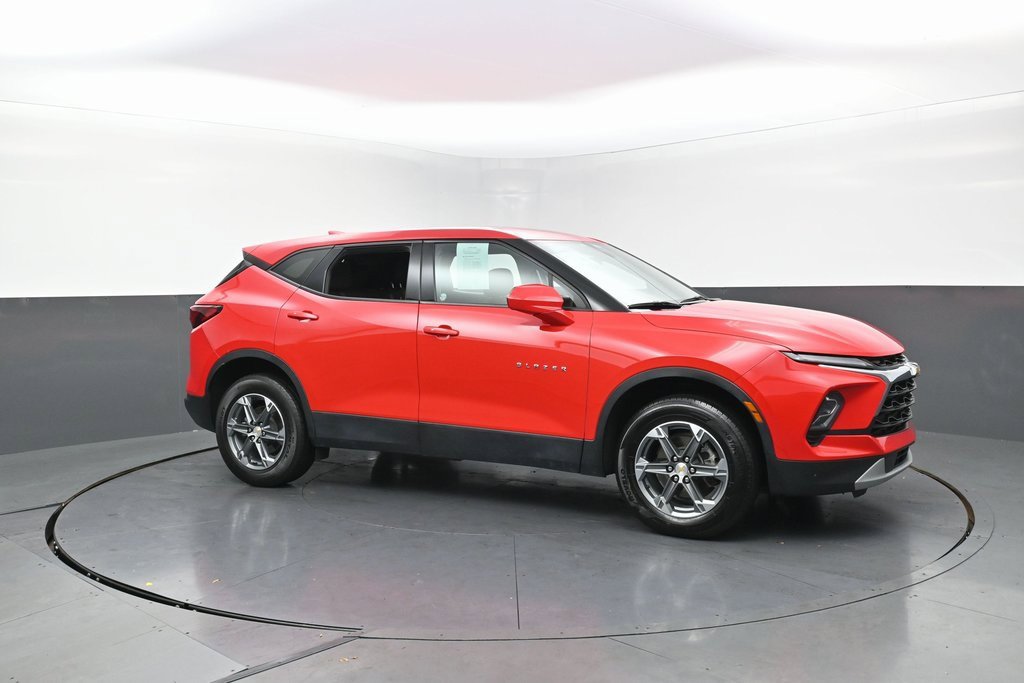Used 2023 Chevrolet Blazer LT image 46