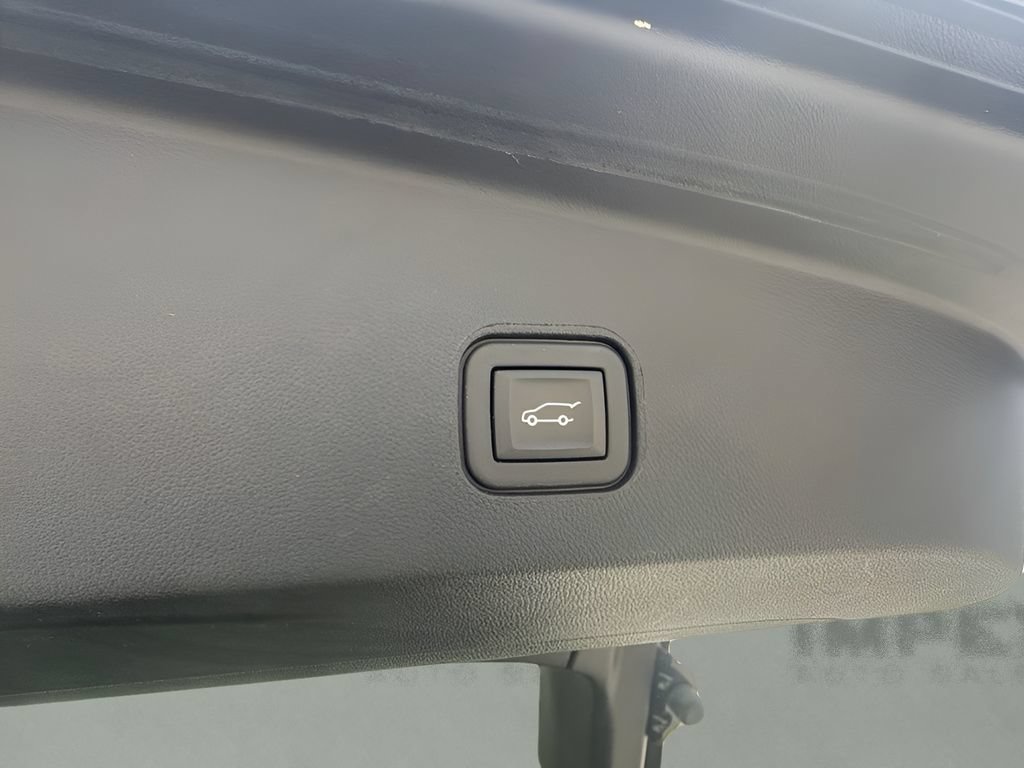 Used 2024 Cadillac Lyriq Luxury w/ LPO, Floor Liner Package AWD/4WD image 20