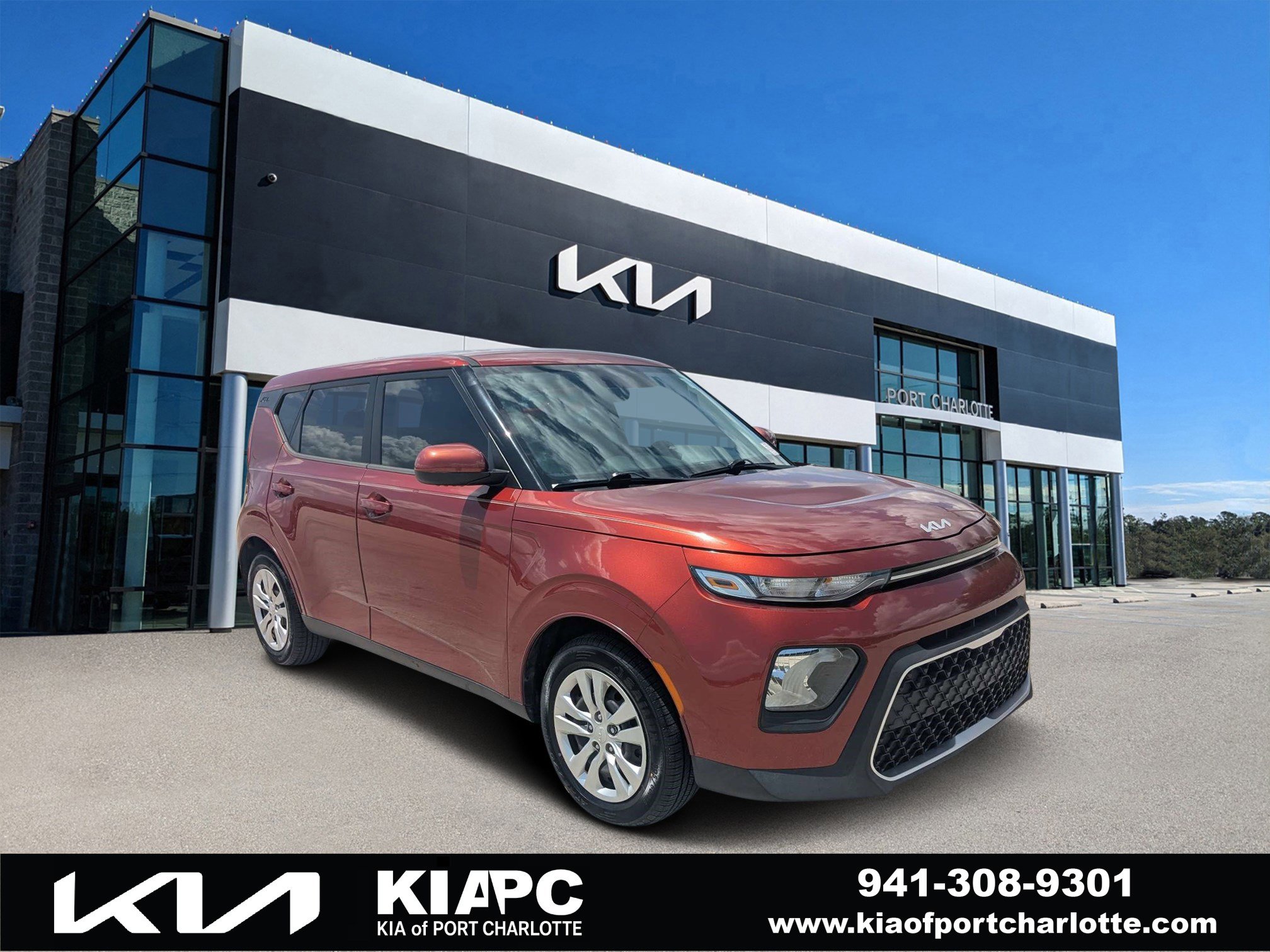Used 2022 Kia Soul LX FWD image 1