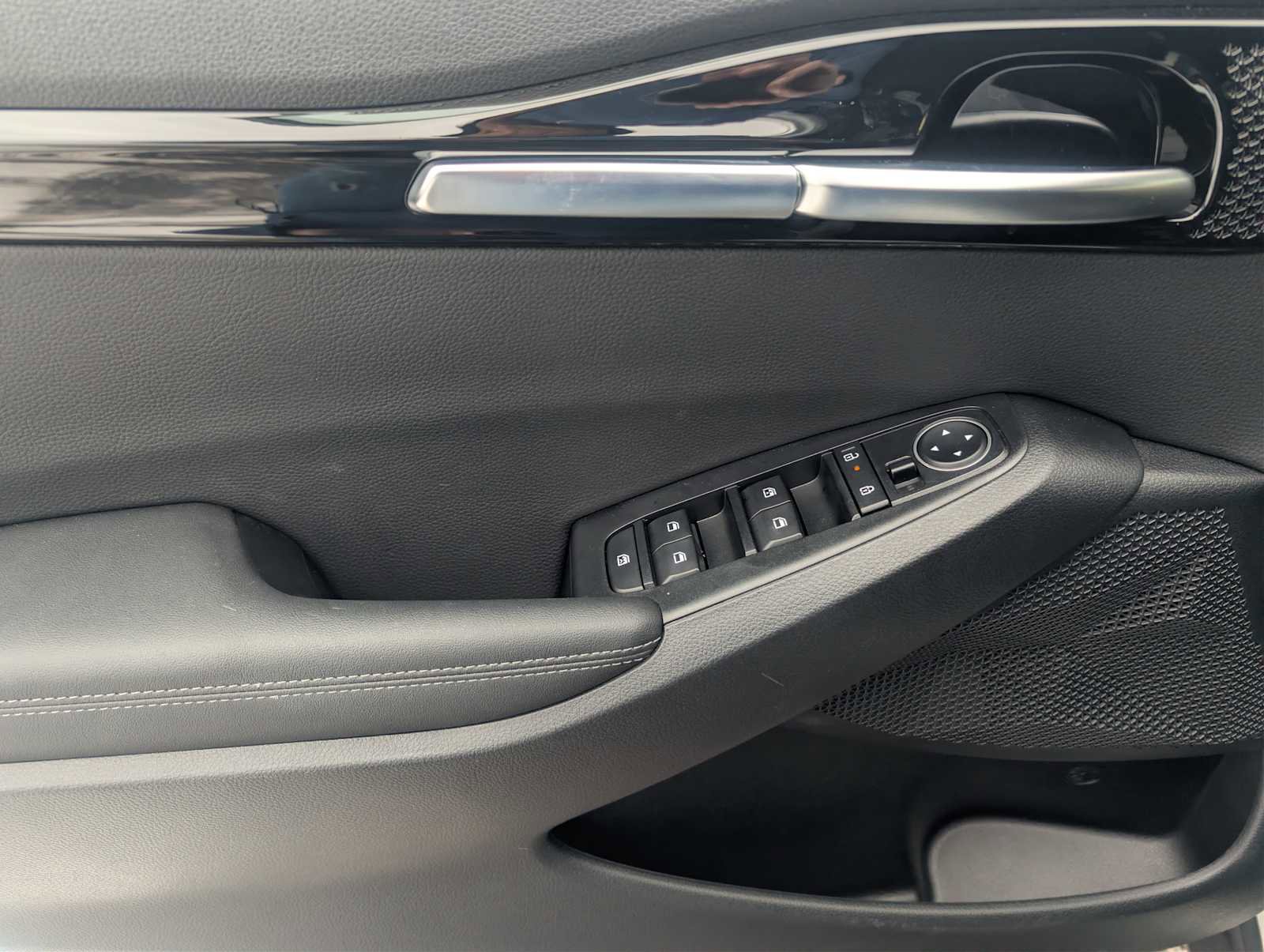 Used 2025 Kia Seltos S image 20