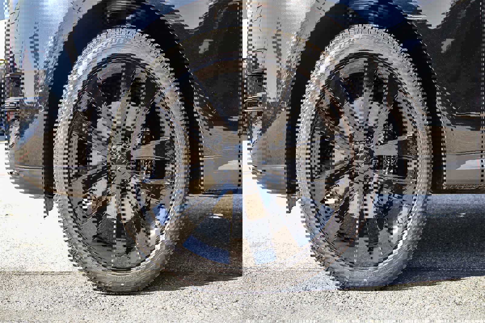 New 2026 Land Rover Range Rover Sport SE image 9