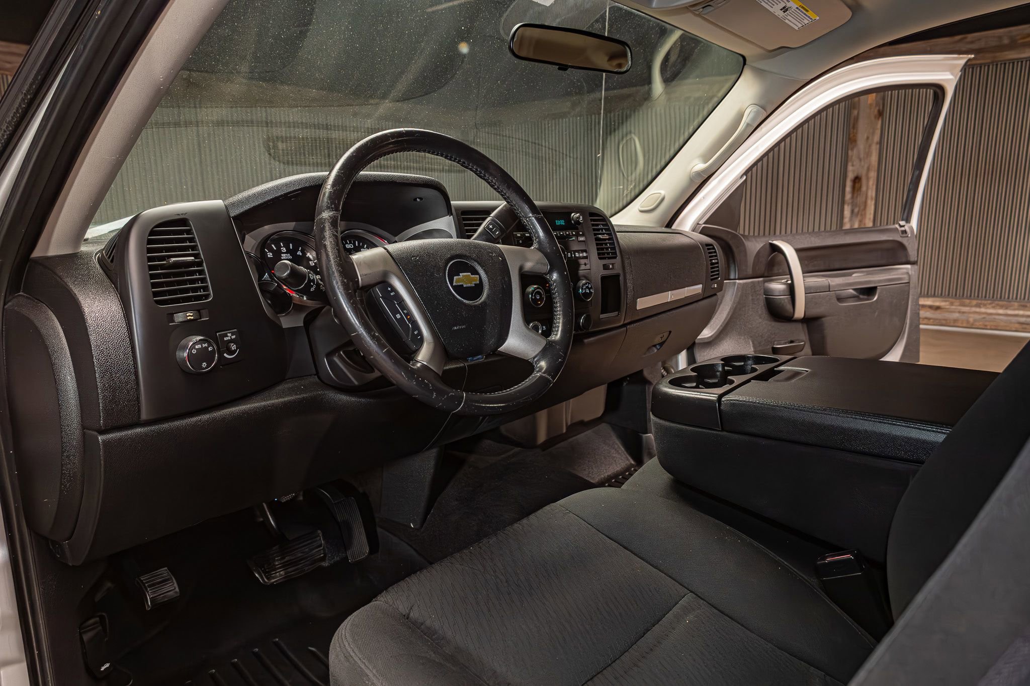 Used 2011 Chevrolet Silverado 1500 LT AWD/4WD image 12