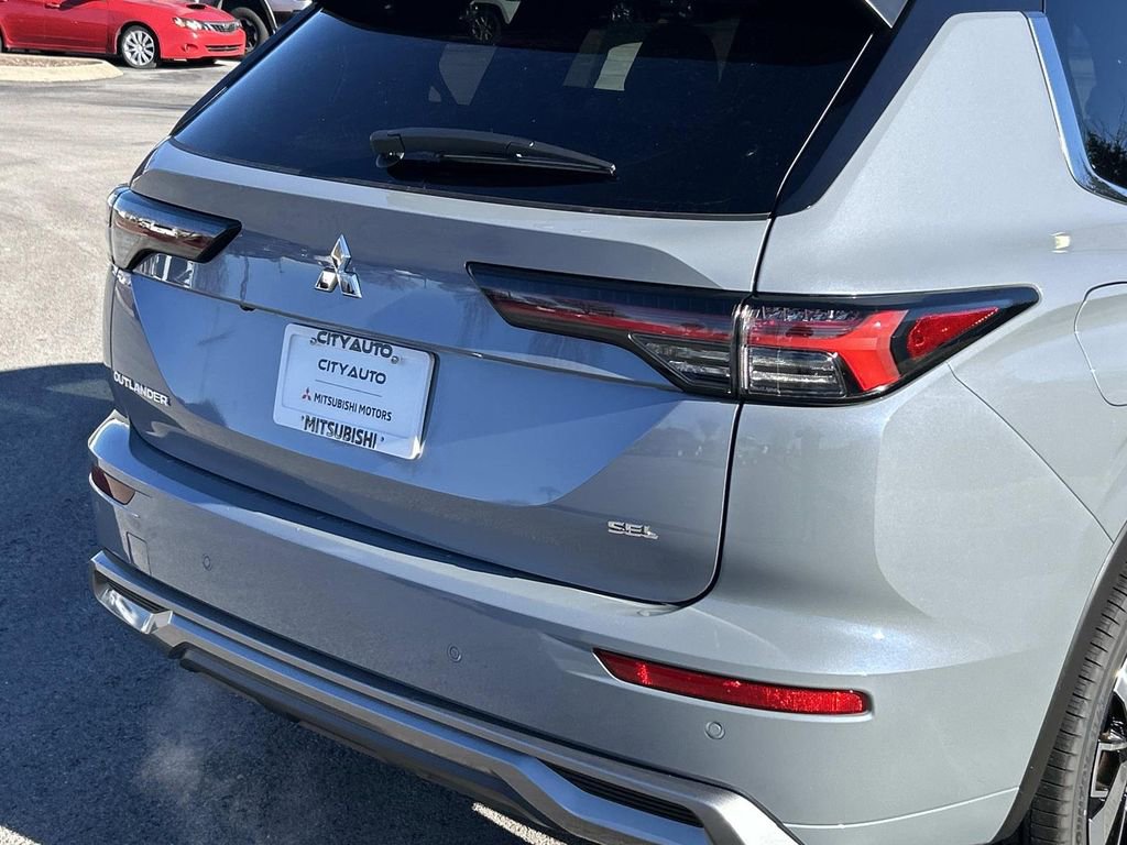 New 2026 Mitsubishi Outlander SEL FWD image 10