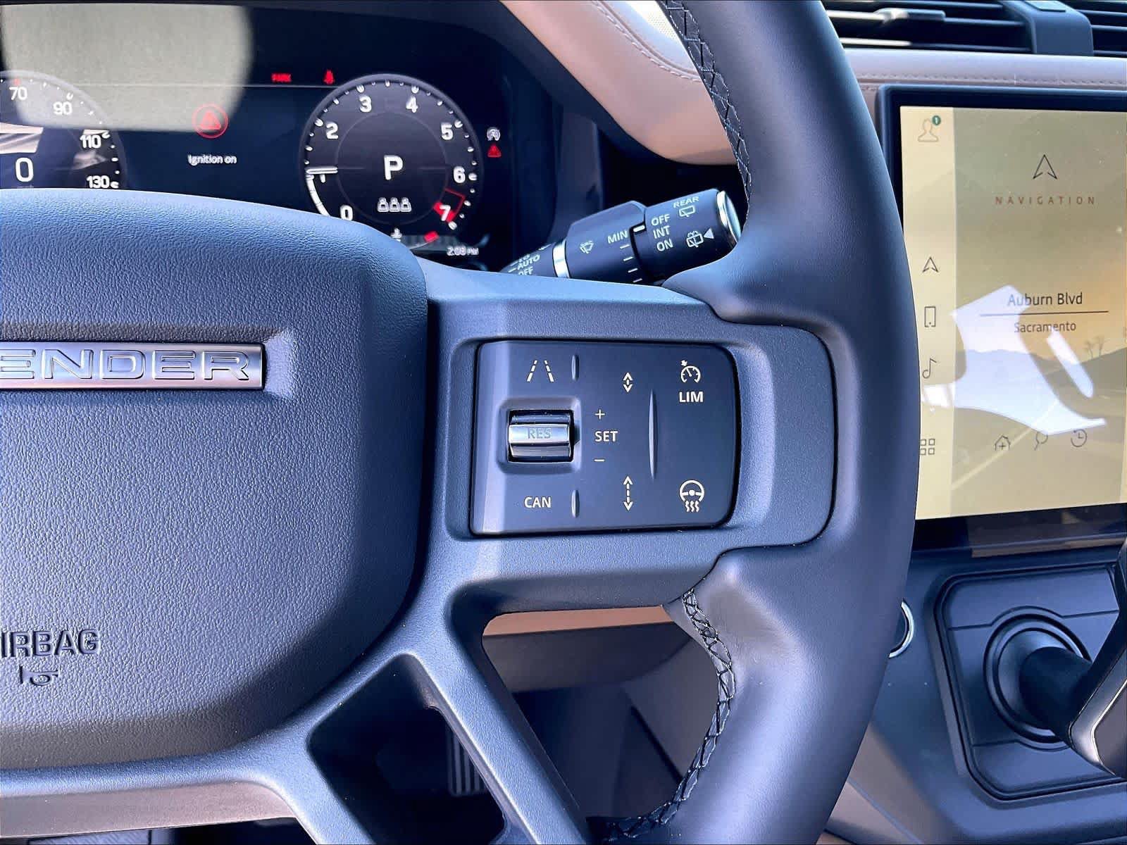 New 2026 Land Rover Defender 110 X-Dynamic SE AWD/4WD image 18