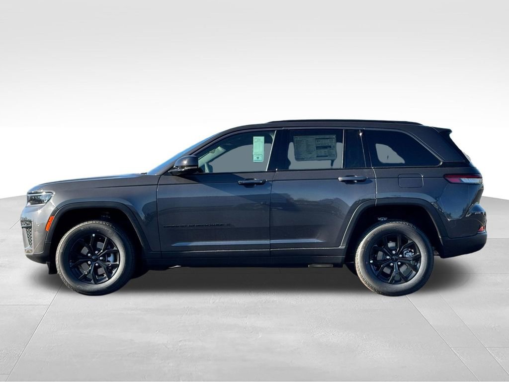 New 2026 Jeep Grand Cherokee Altitude AWD/4WD image 4