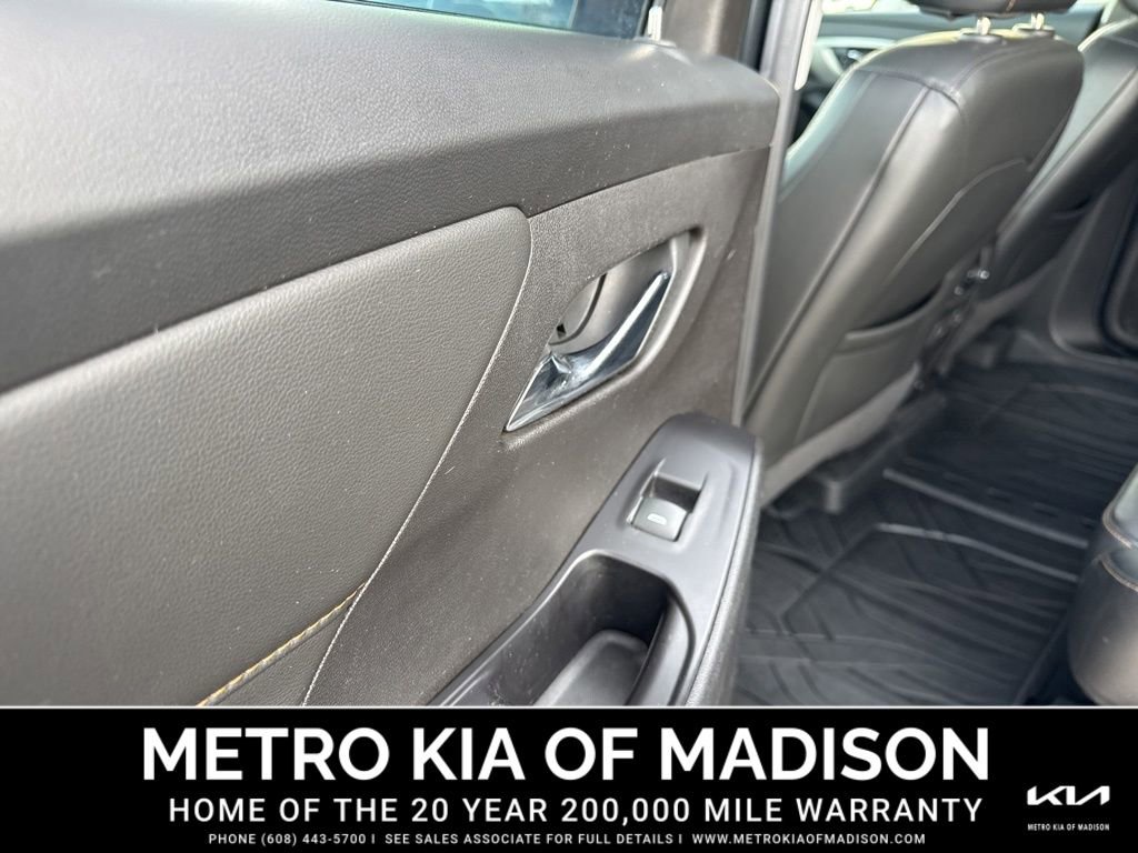 Used 2020 Chevrolet Traverse LT w/ LT Premium Package image 25