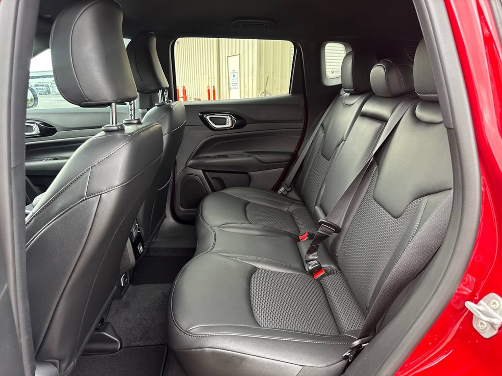 New 2026 Jeep Compass Latitude AWD/4WD image 15
