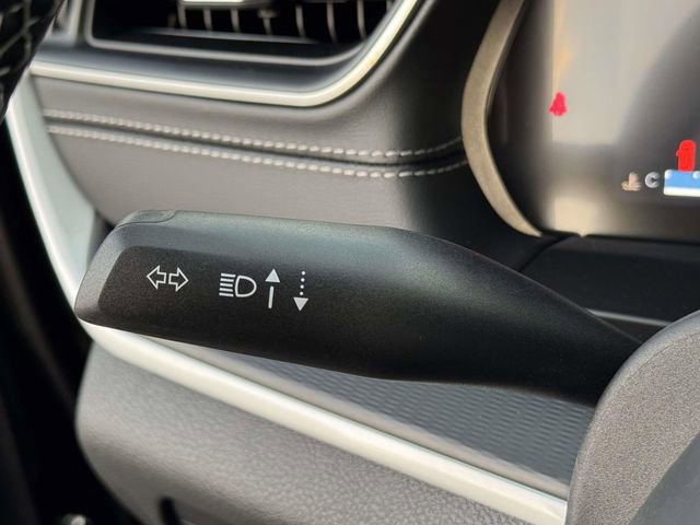 New 2025 Jeep Grand Cherokee Altitude image 10