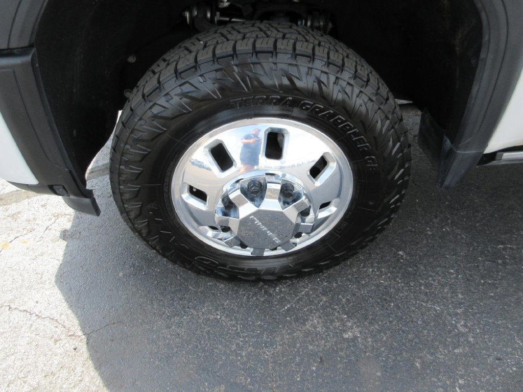 Certified 2024 GMC Sierra 3500 Denali Ultimate AWD/4WD image 16