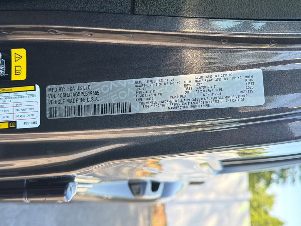 Used 2023 Jeep Gladiator Sport AWD/4WD image 30