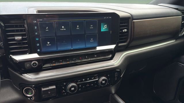 Used 2025 Chevrolet Silverado 1500 High Country image 22