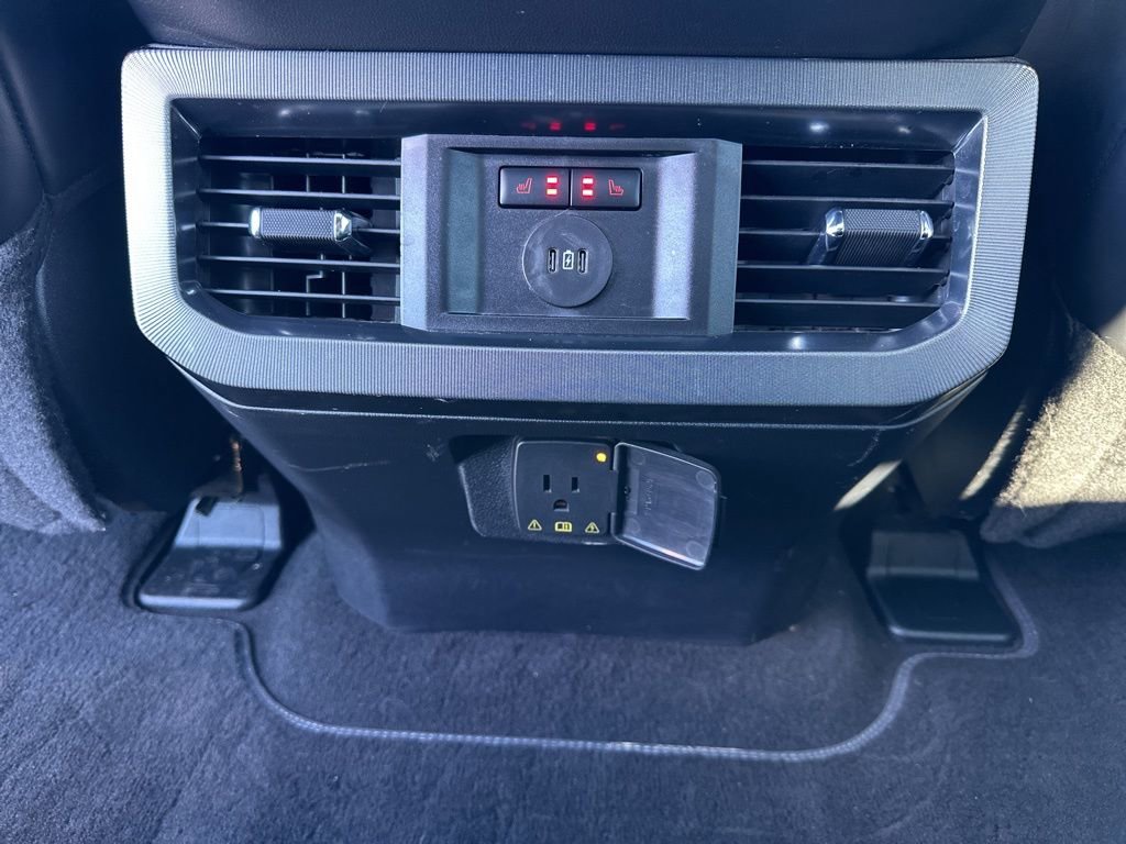 Certified 2025 Ford F250 Platinum image 23