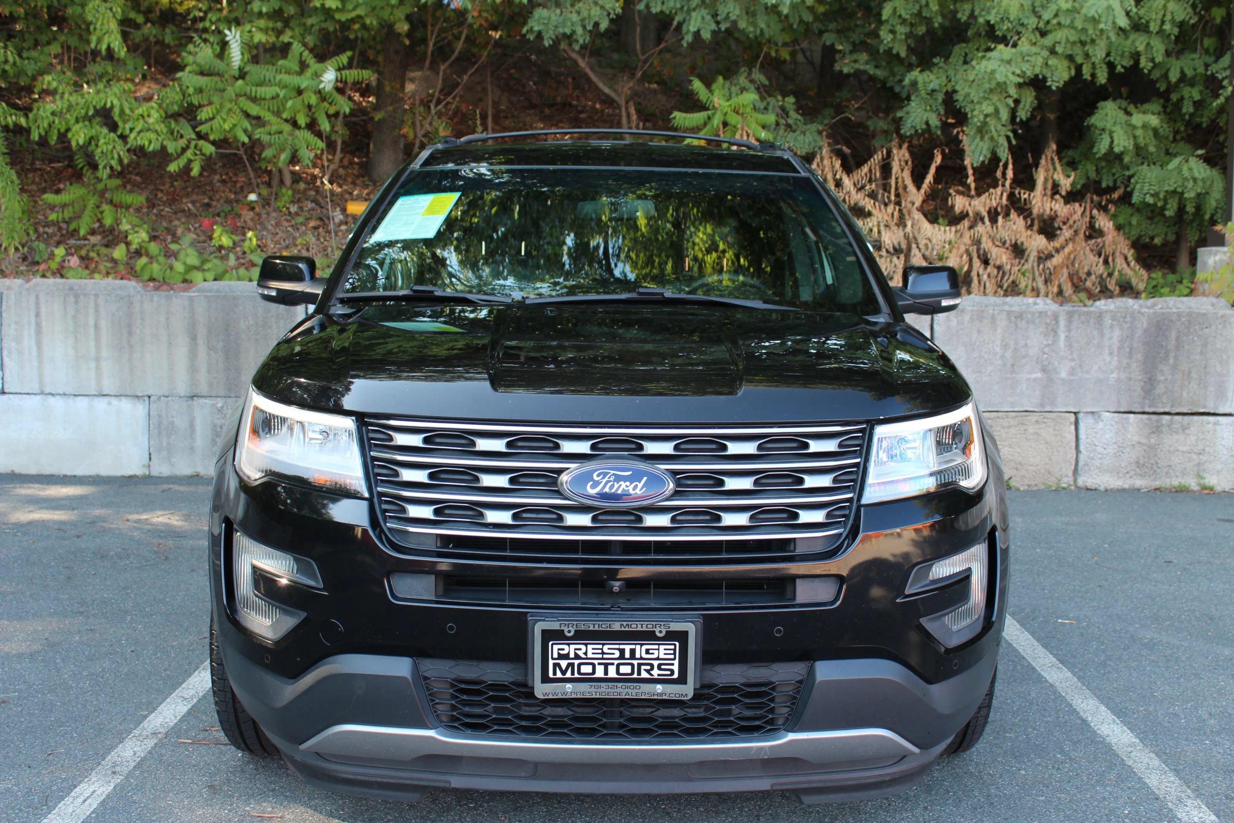 Used 2016 Ford Explorer Limited AWD/4WD image 3