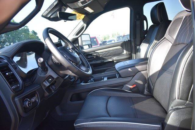 Used 2025 RAM 3500 Limited AWD/4WD image 36