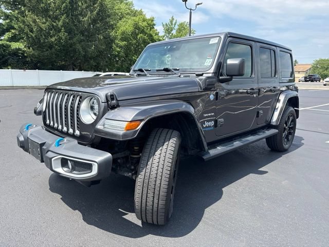 Used 2022 Jeep Wrangler Unlimited Sahara w/ Cold Weather Group AWD/4WD image 3