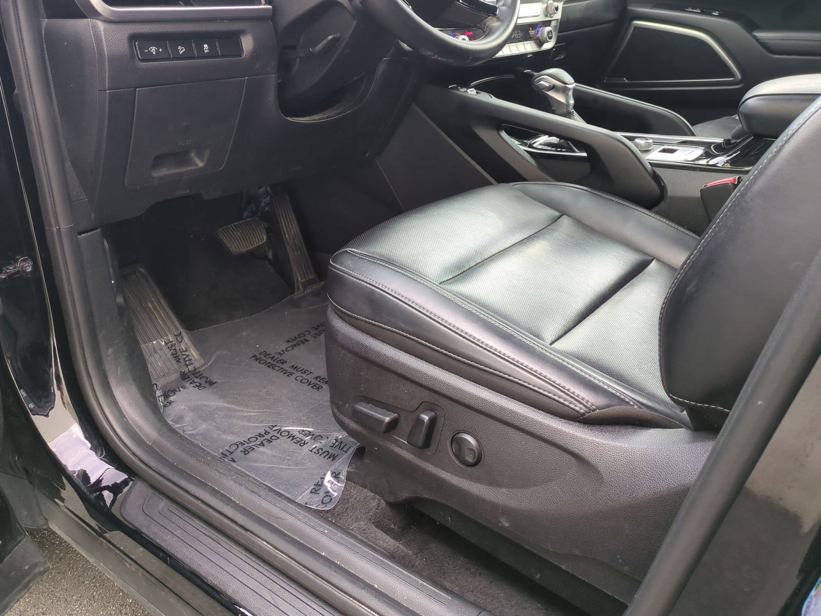 Used 2024 Kia Telluride S w/ S Sunroof Package FWD image 17
